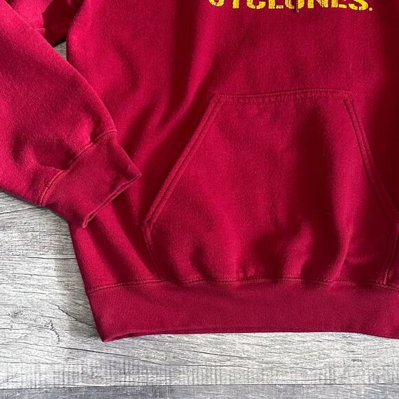 Iowa State Cyclones Red Hoodie Adult Small Hooded Sweatshirt NCAA College - Picture 6 of 8